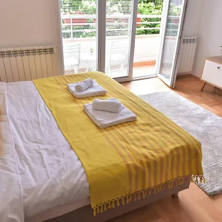 Unique Leninova Apartment